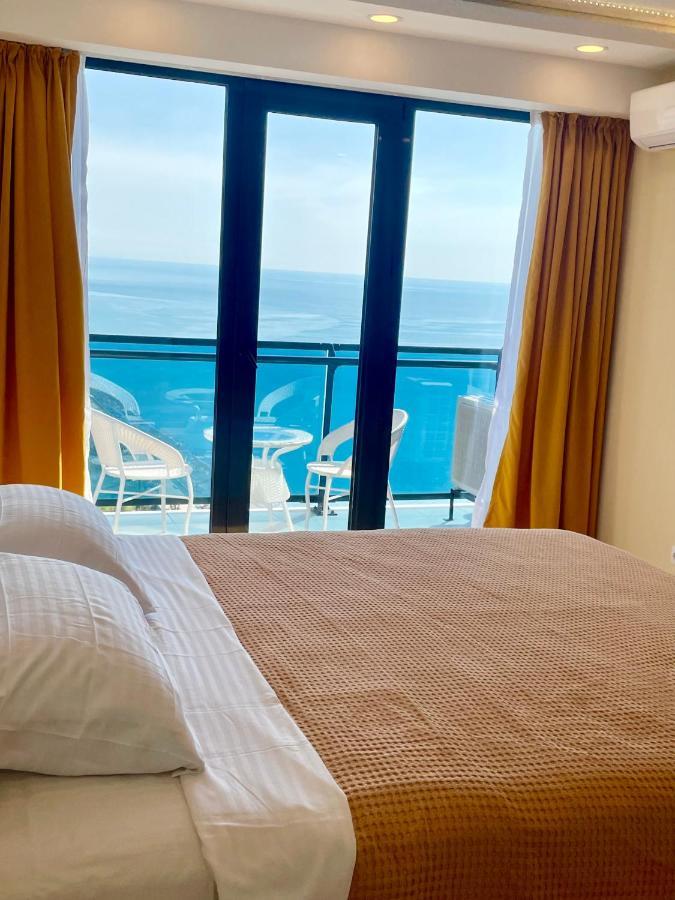 Sea View Apartments Orbi Beach Tower Batoumi Extérieur photo