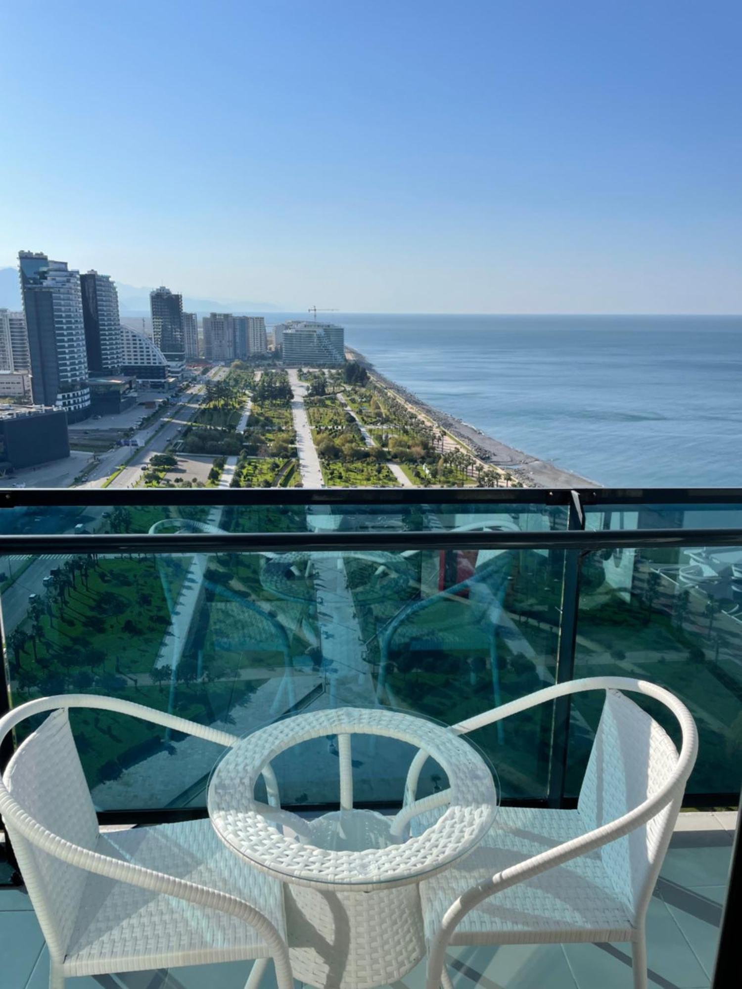 Sea View Apartments Orbi Beach Tower Batoumi Extérieur photo