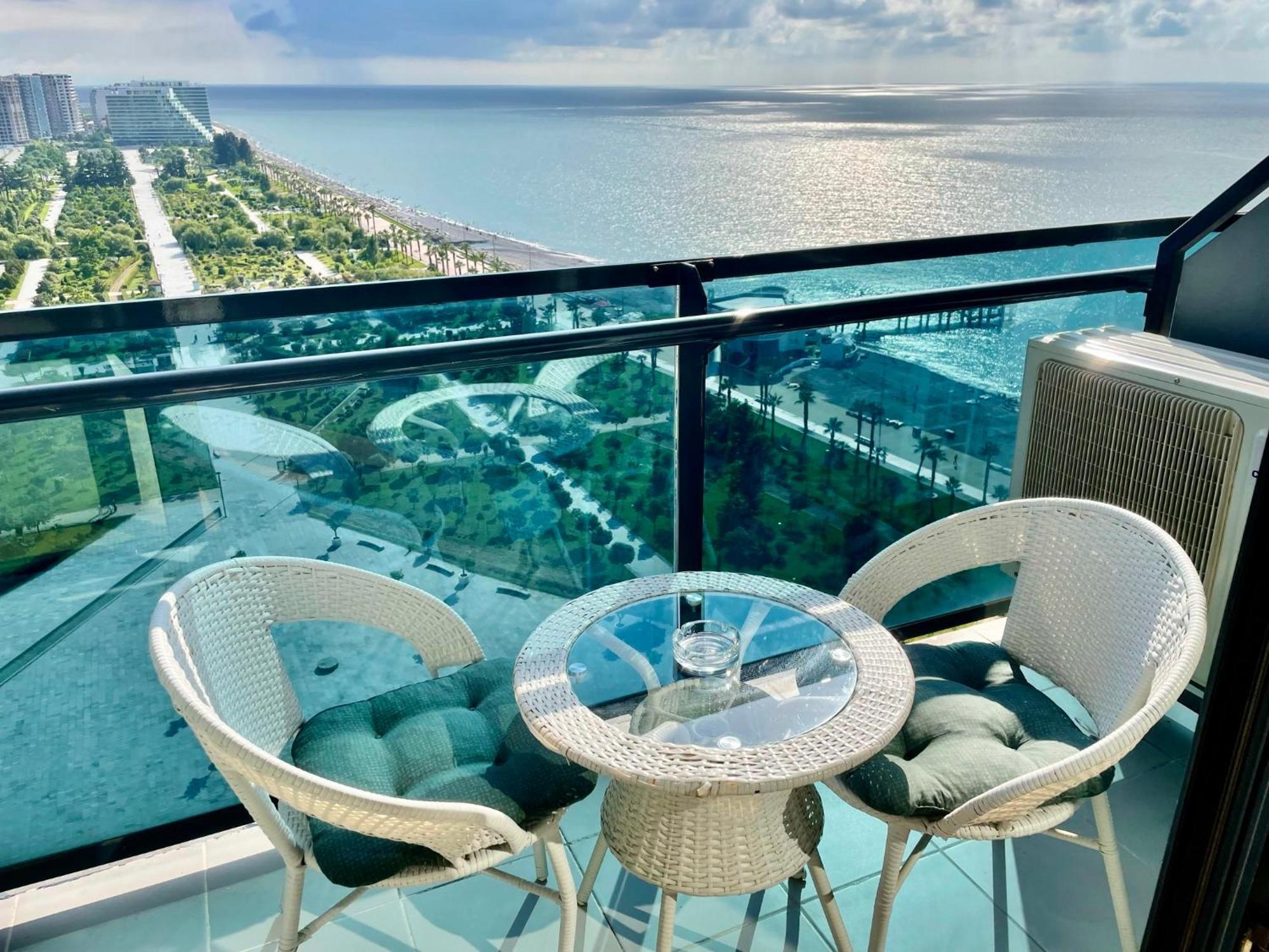 Sea View Apartments Orbi Beach Tower Batoumi Extérieur photo