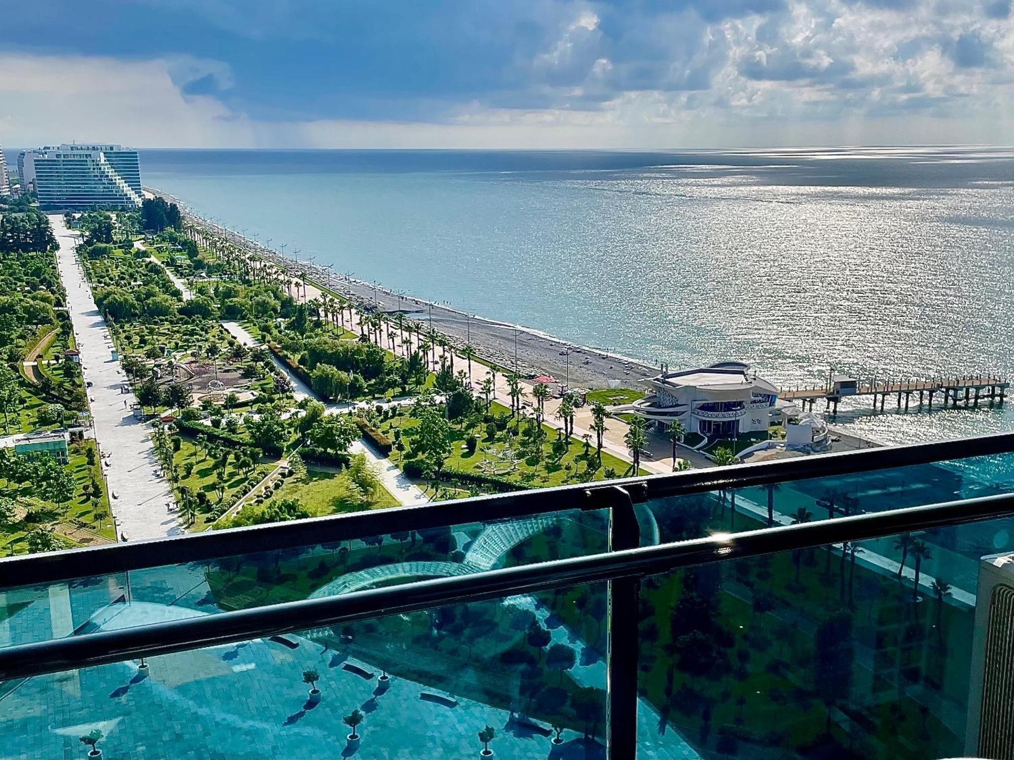 Sea View Apartments Orbi Beach Tower Batoumi Extérieur photo